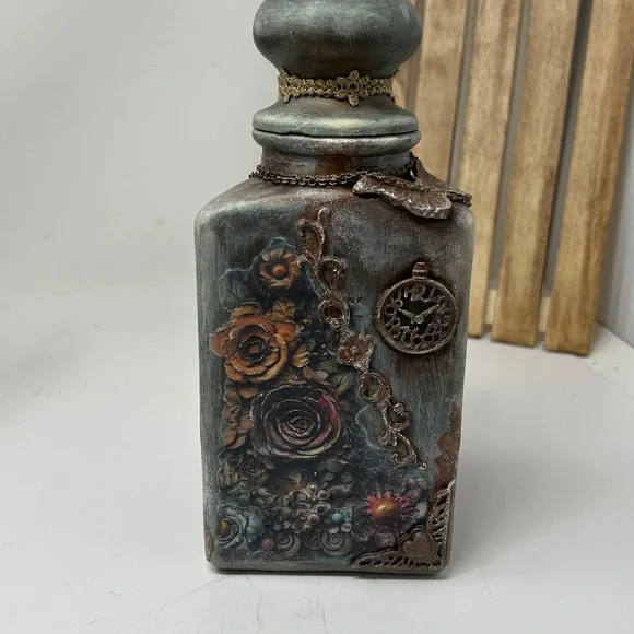 Hand Crafted One of a Kind Gothic Decorative Bottle with Roses and Skull - Picture 8 of 15